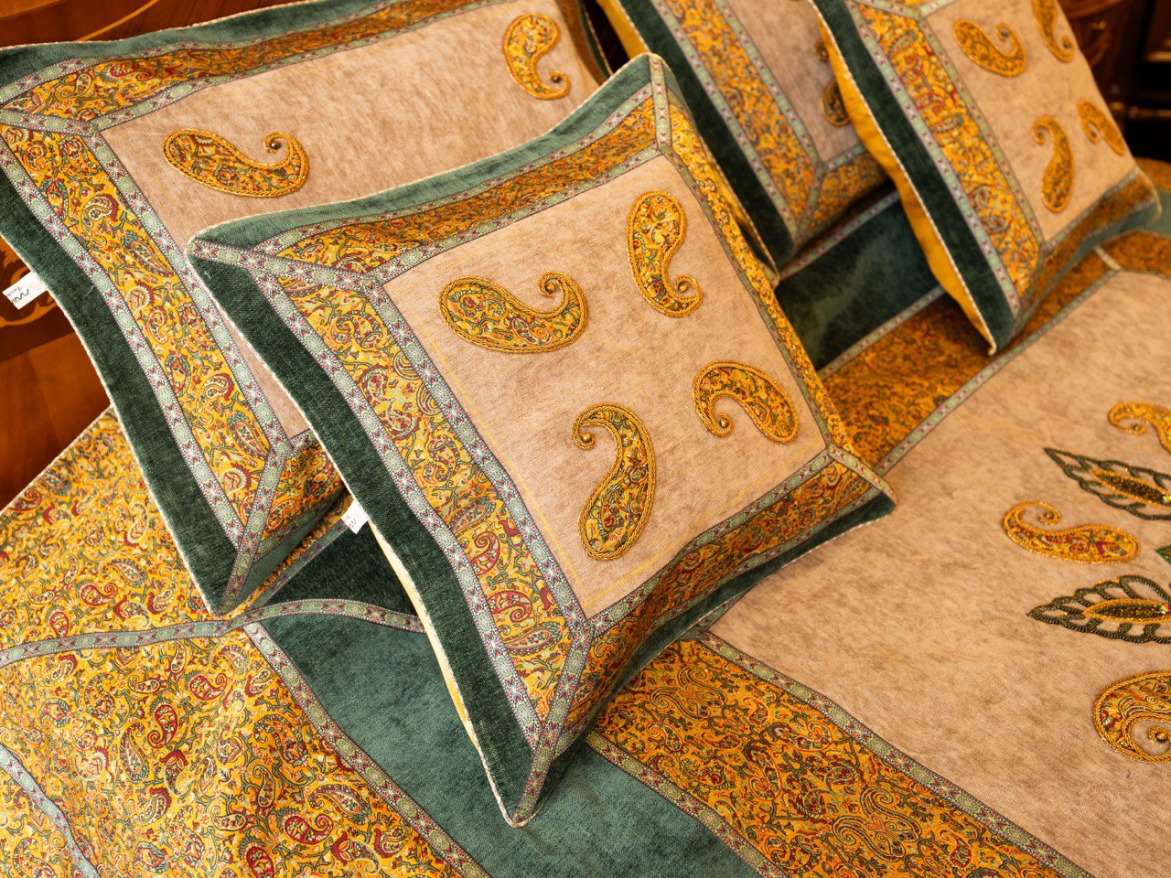 Khorshid Handcrafted Bed set